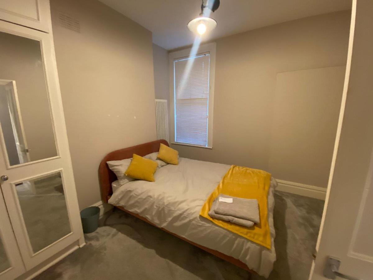 Spacious 2-Bed Apartment Londres Exterior foto